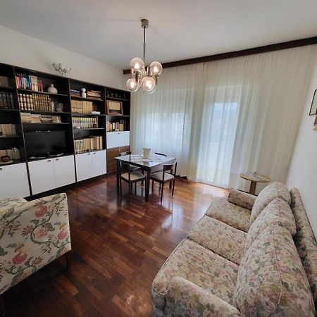 Appartamento Ampio E Luminoso Camaiore Extérieur photo